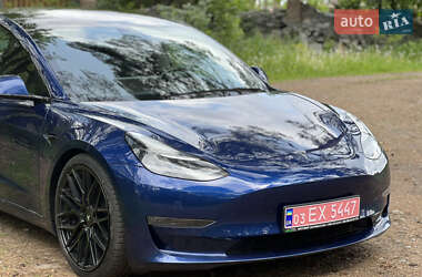 Седан Tesla Model 3 2019 в Житомире