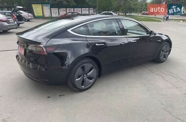 Седан Tesla Model 3 2020 в 