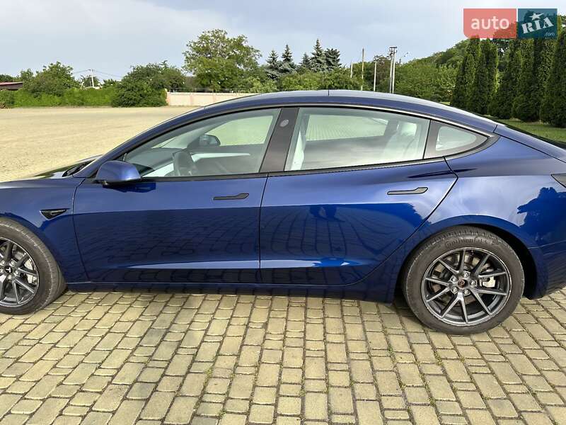 Седан Tesla Model 3 2022 в Одессе