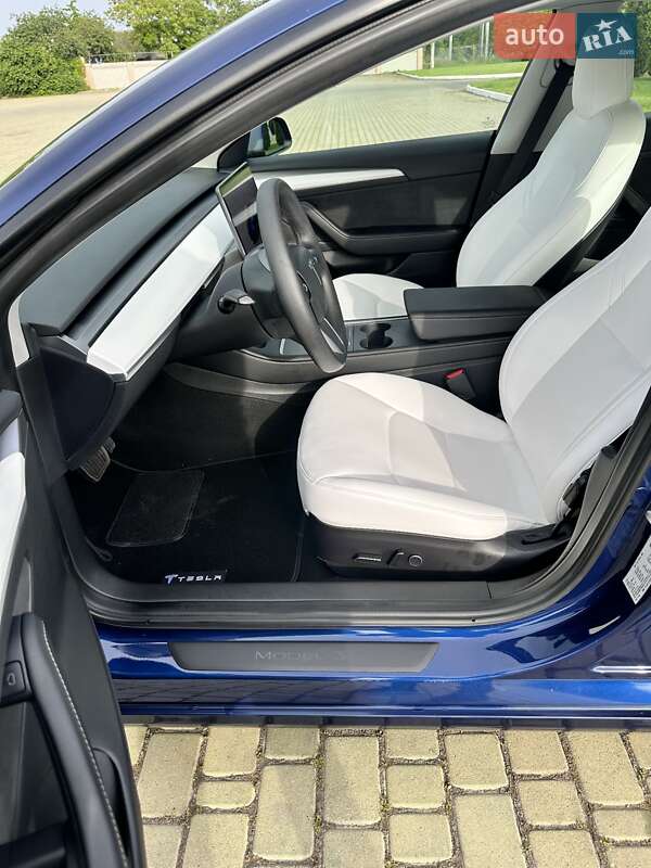 Седан Tesla Model 3 2022 в Одессе