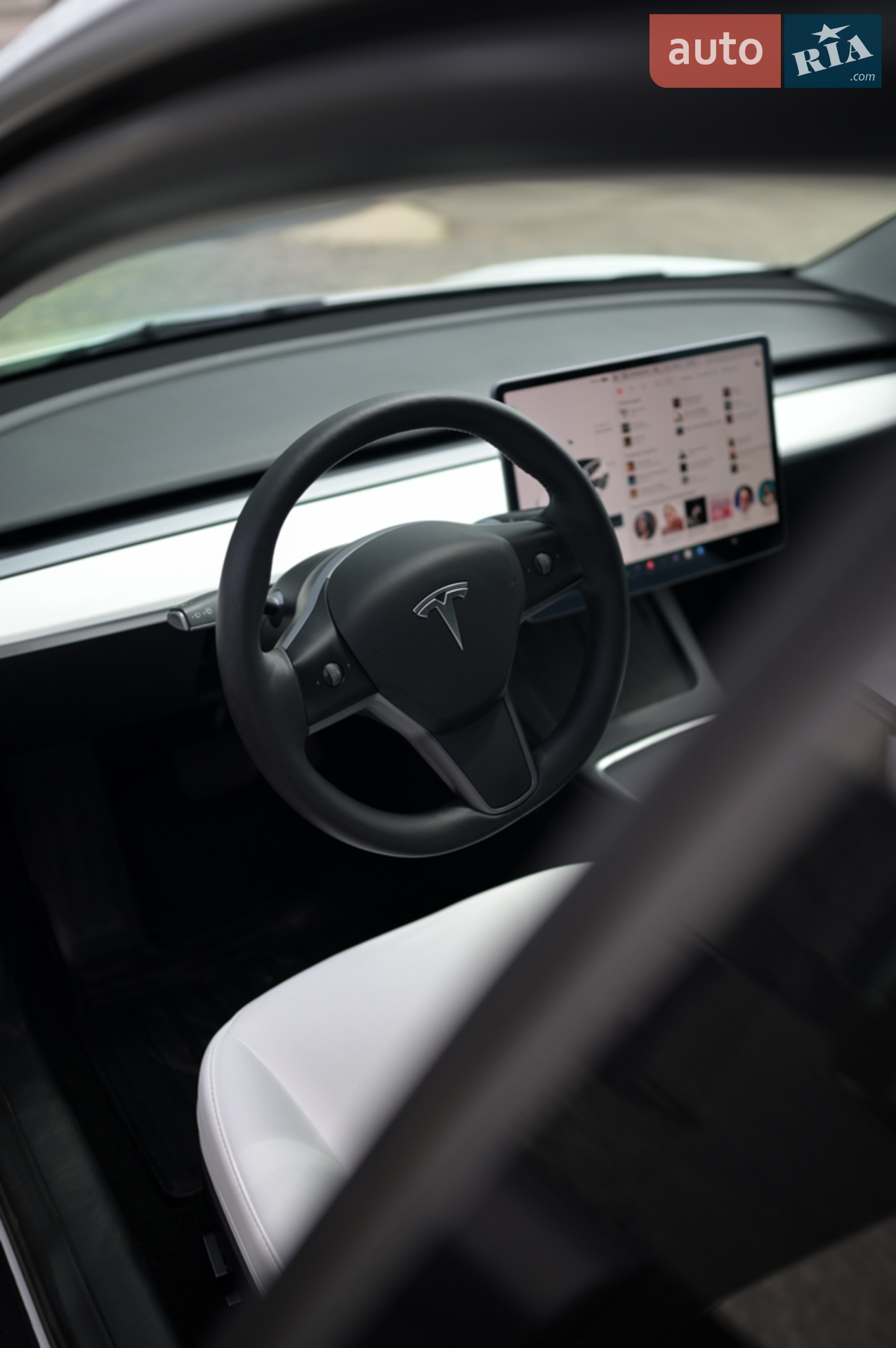 2022 Tesla Model 3 - мініатюра 12