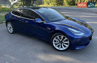 Седан Tesla Model 3 2020 в 