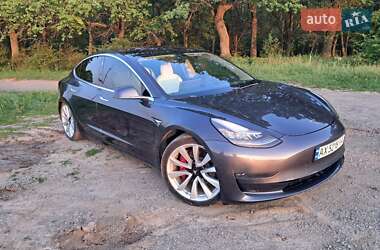 Седан Tesla Model 3 2018 в 