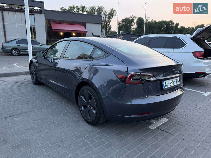 Седан Tesla Model 3 2023 в Днепре фото 4 Седан Tesla Model 3 2023 в Днепре