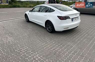 Седан Tesla Model 3 2019 в Солонці