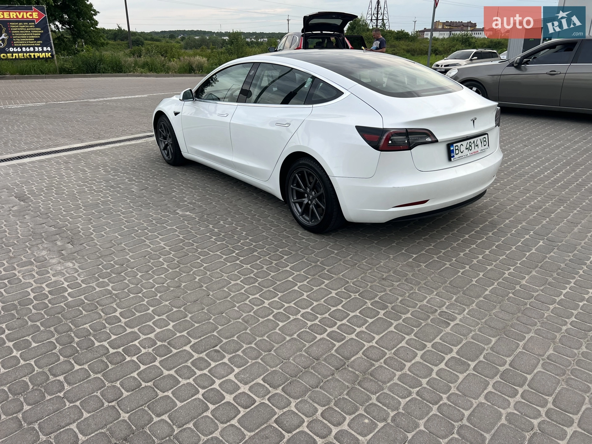 2019 Tesla Model 3 - мініатюра 8