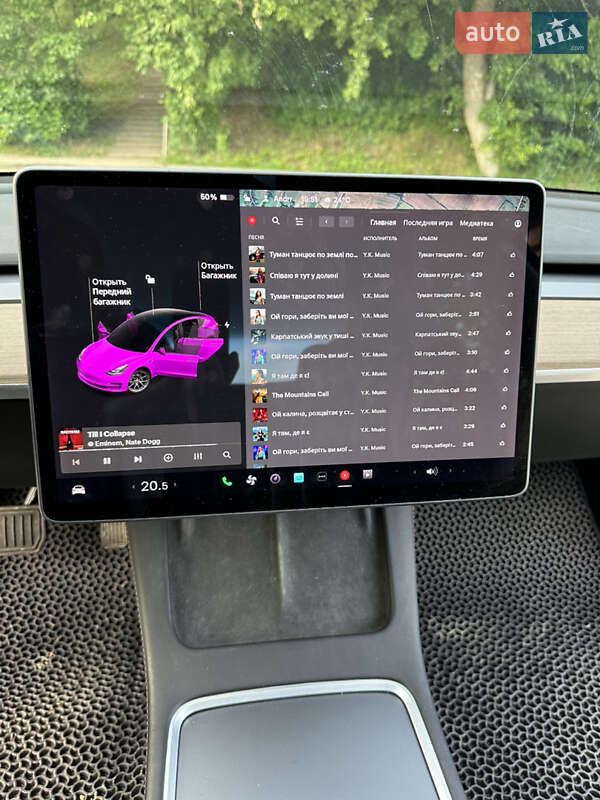 Седан Tesla Model 3 2021 в Калуше