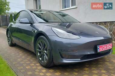Седан Tesla Model 3 2021 в 