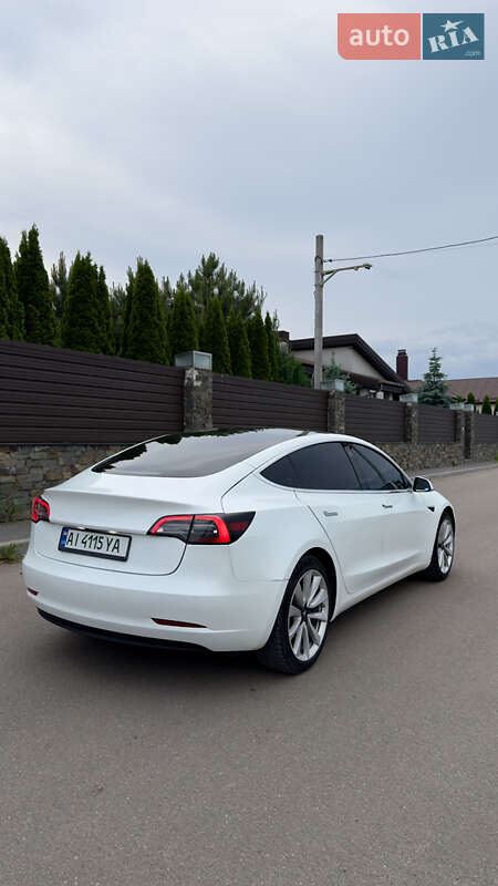 Седан Tesla Model 3 2019 в Белой Церкви