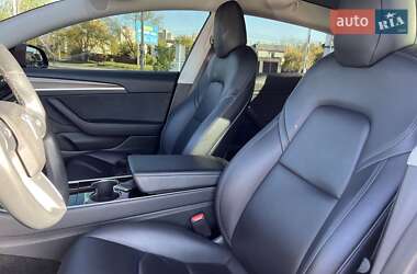 Седан Tesla Model 3 2018 в 