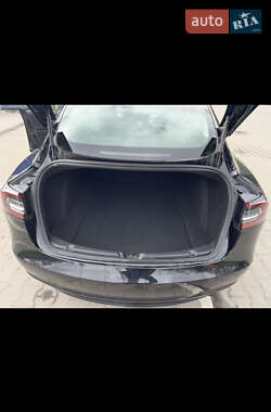Седан Tesla Model 3 2018 в 