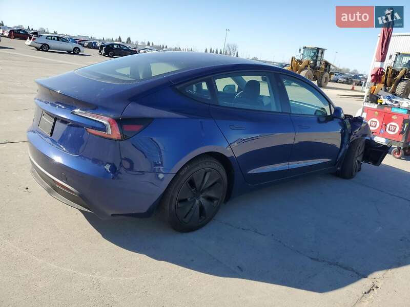 Седан Tesla Model 3 2024 в Киеве
