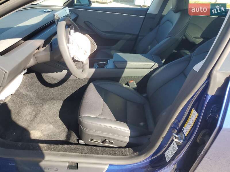 Седан Tesla Model 3 2024 в Киеве