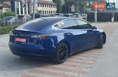 Седан Tesla Model 3 2019 в 