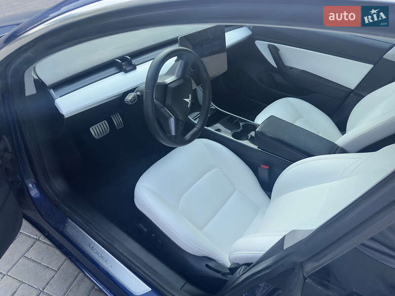 Седан Tesla Model 3 2019 в Киеве фото 11 Седан Tesla Model 3 2019 в Киеве