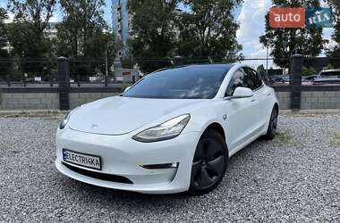 Седан Tesla Model 3 2020 в Днепре