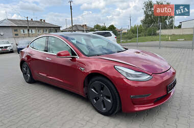 Седан Tesla Model 3 2020 в 