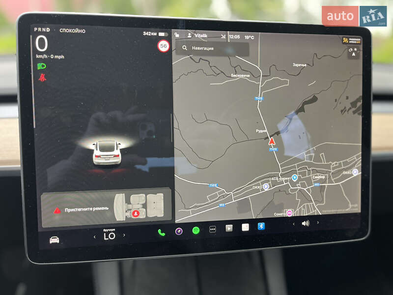 Седан Tesla Model 3 2022 в Самборе