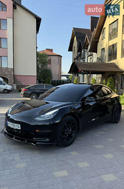Седан Tesla Model 3 2019 в 