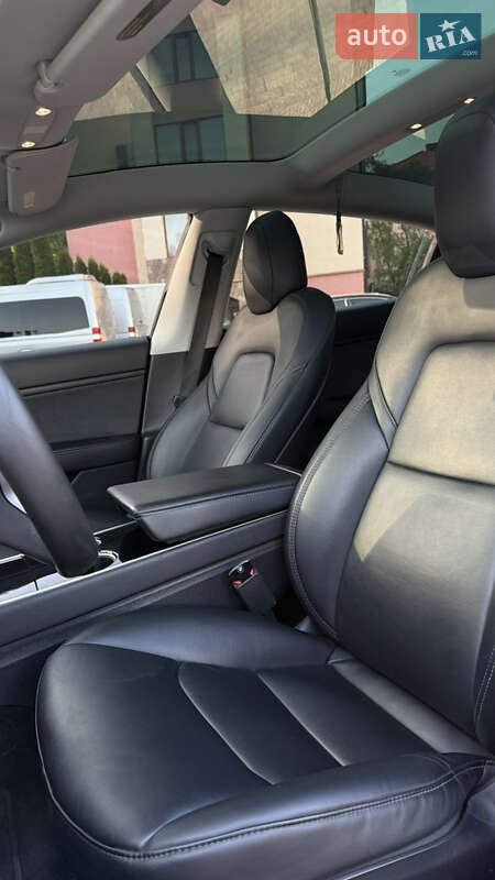Седан Tesla Model 3 2019 в Тернополе фото 18 Седан Tesla Model 3 2019 в Тернополе
