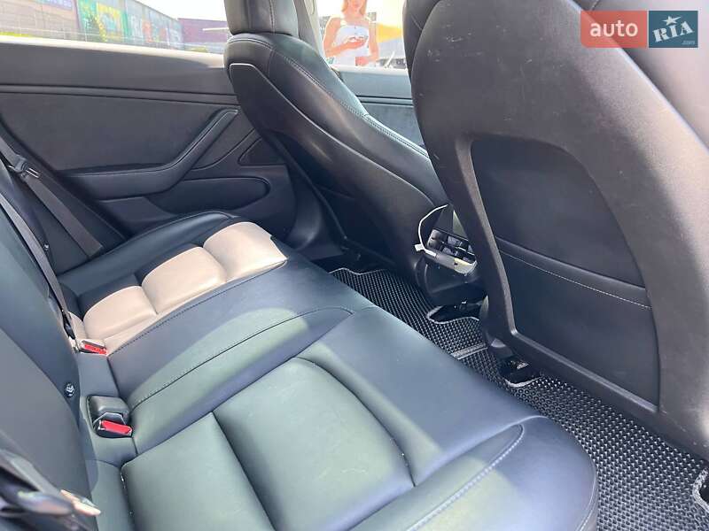 Седан Tesla Model 3 2018 в Виннице фото 32 Седан Tesla Model 3 2018 в Виннице