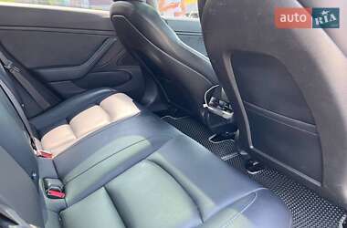 Седан Tesla Model 3 2018 в 