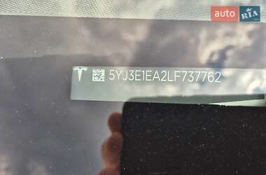Седан Tesla Model 3 2020 в 