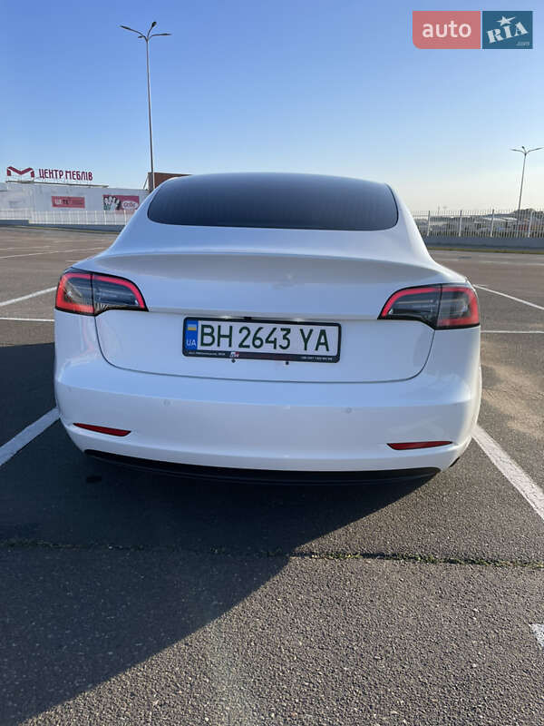 Седан Tesla Model 3 2018 в Одессе