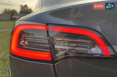 Седан Tesla Model 3 2019 в 