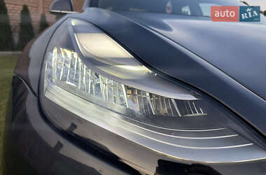 Седан Tesla Model 3 2019 в 