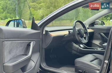 Седан Tesla Model 3 2019 в 