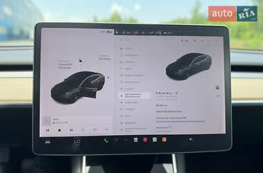 Седан Tesla Model 3 2019 в 