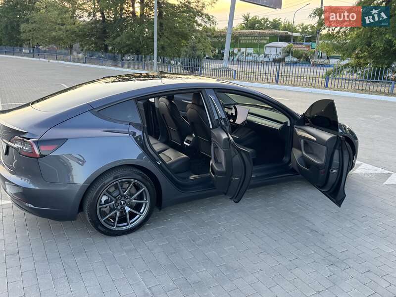 Седан Tesla Model 3 2021 в Одессе фото 52 Седан Tesla Model 3 2021 в Одессе