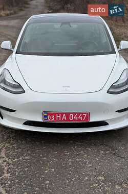 Седан Tesla Model 3 2019 в 