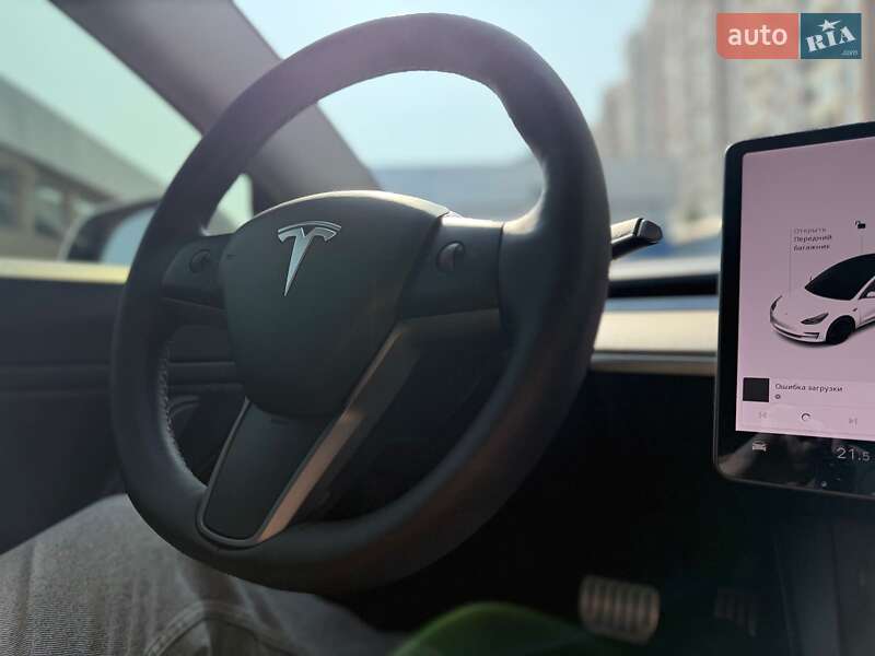 Седан Tesla Model 3 2021 в Одессе