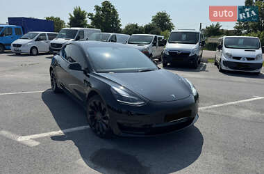 Седан Tesla Model 3 2023 в Житомирі
