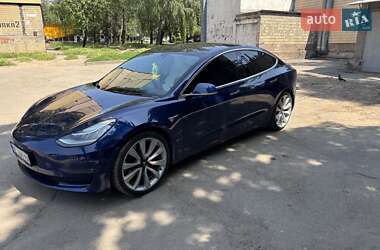 Седан Tesla Model 3 2018 в 