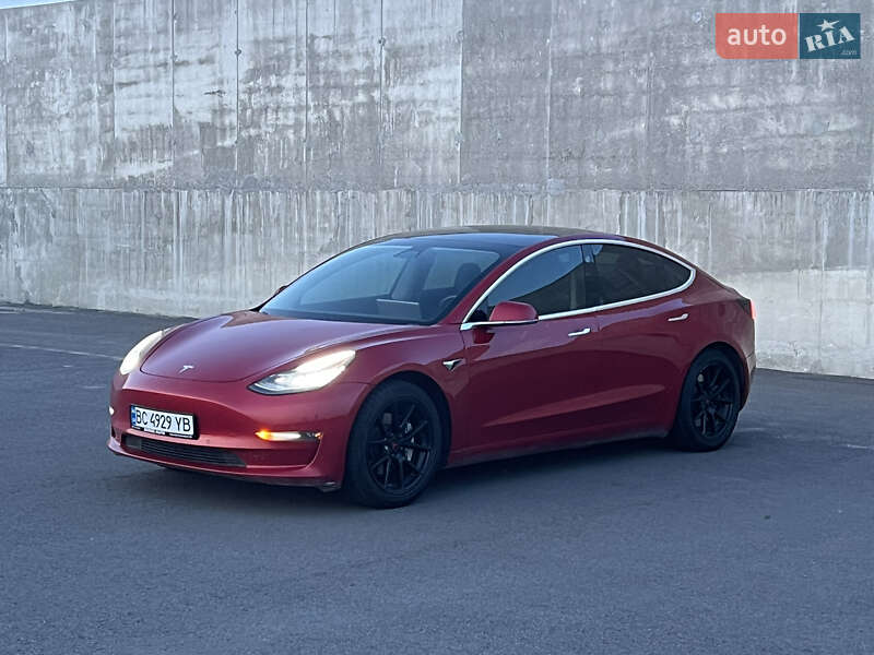 Седан Tesla Model 3 2020 в Львове фото Седан Tesla Model 3 2020 в Львове