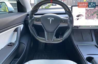 Седан Tesla Model 3 2019 в 