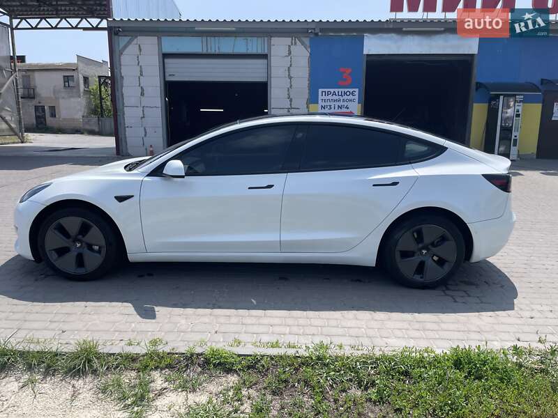 Седан Tesla Model 3 2022 в Харькове
