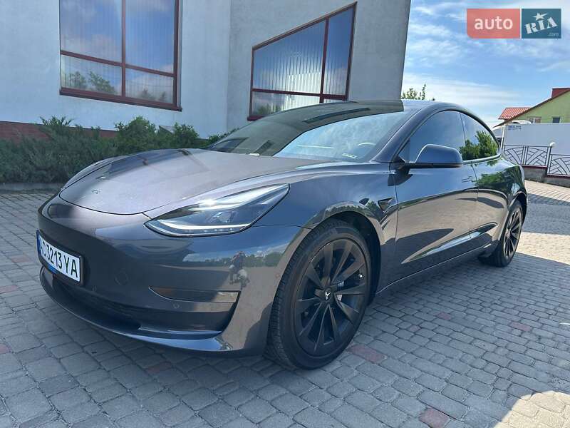 Седан Tesla Model 3 2021 в Луцьку