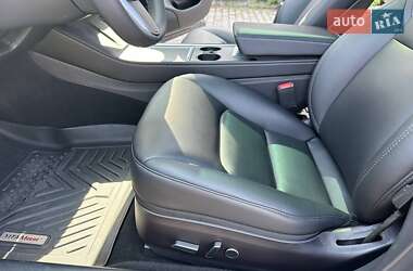 Седан Tesla Model 3 2021 в Луцке
