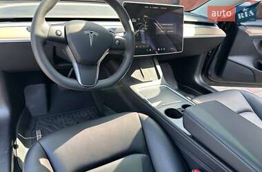 Седан Tesla Model 3 2021 в 
