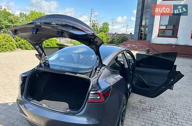 Седан Tesla Model 3 2021 в Луцке