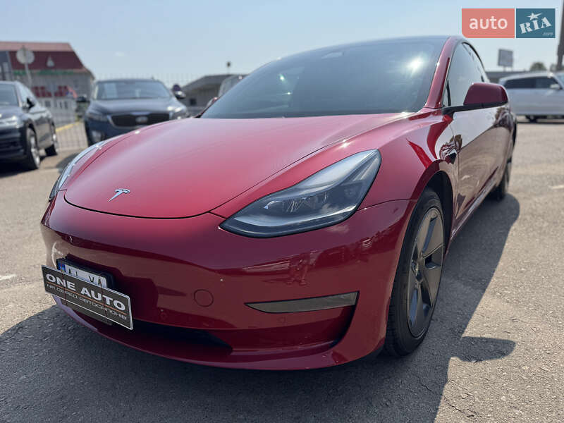 Tesla Model 3 2021
