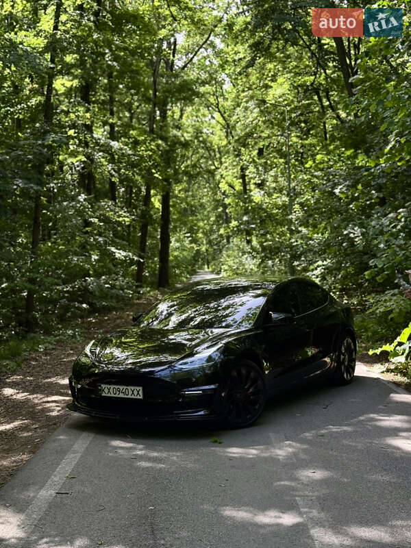 Tesla Model 3 2023