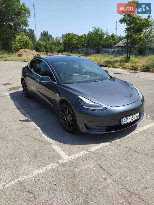 Седан Tesla Model 3 2019 в Запоріжжі