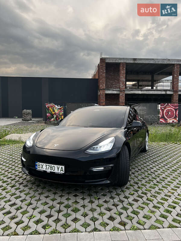Tesla Model 3 2019