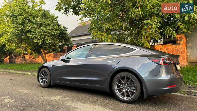 Tesla Model 3 2019 Tesla Model 3 2019