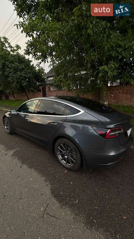 Седан Tesla Model 3 2019 в Києві